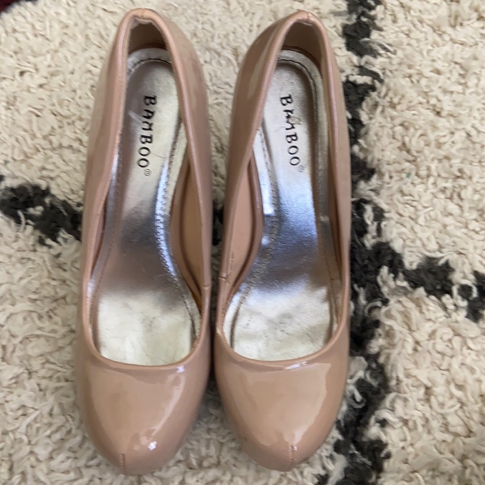 Size 8.5 nude heels